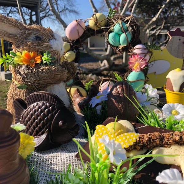 Les oeufs, poules, poissons en chocolats du Buffet de Mamie