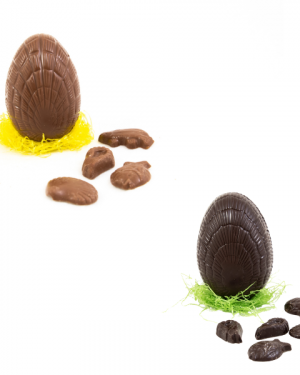 Grand œuf en chocolat garni