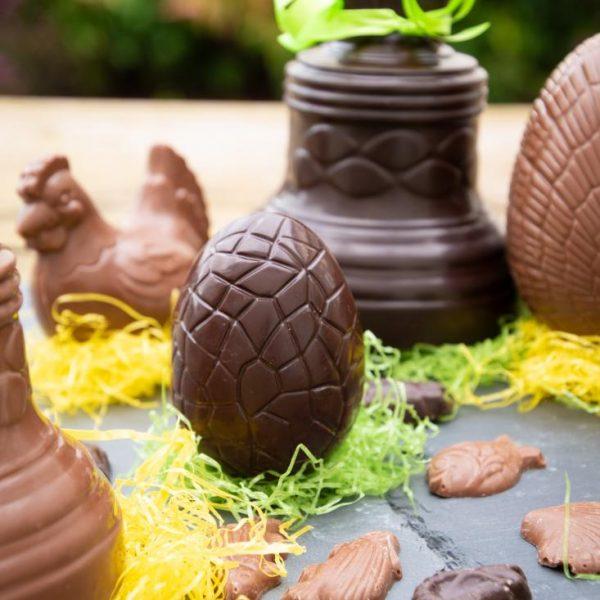 Les chocolats de Pâques du Buffet de Mamie : cloches, oeufs et poules en chocolat.