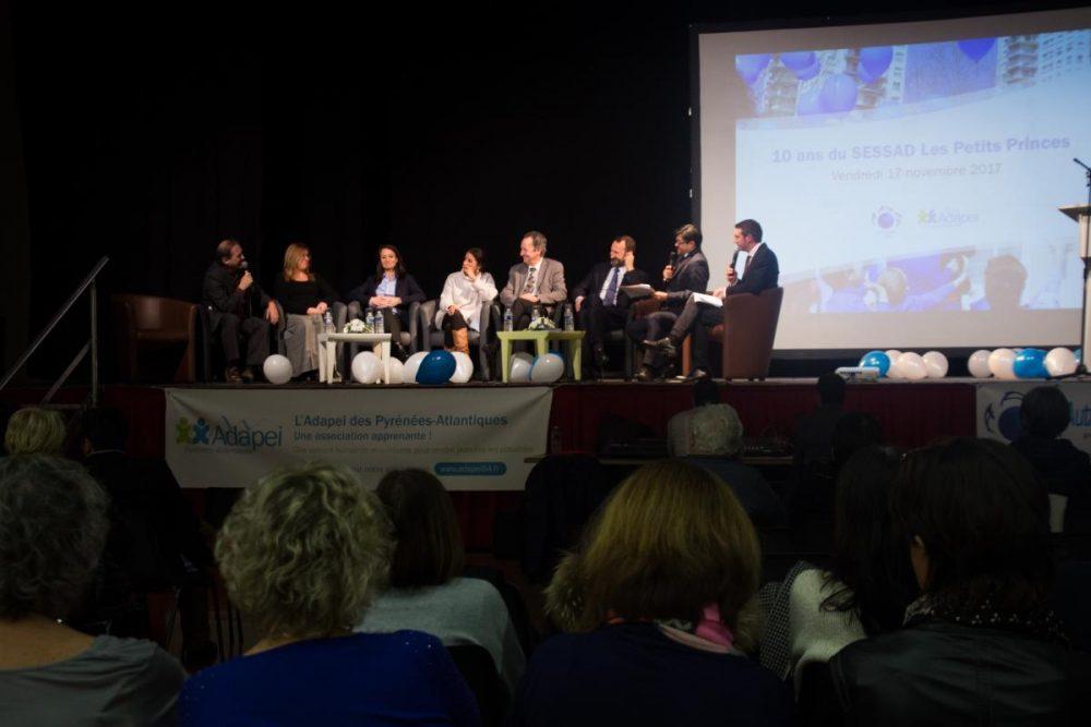 Des familles témoignent de l'accompagnement de leur enfant par le SESSAD.