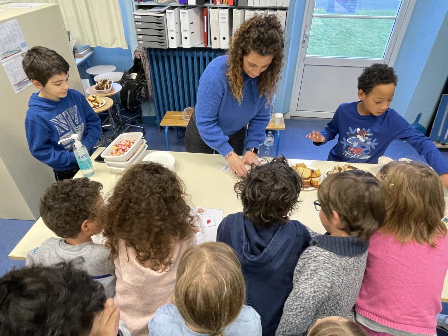 L’école primaire de Bizanos se met au bleu pour la Journée de l’Autisme