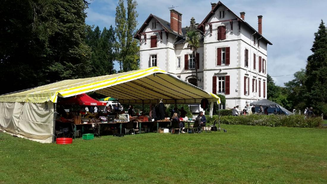 Vide grenier à Espiute