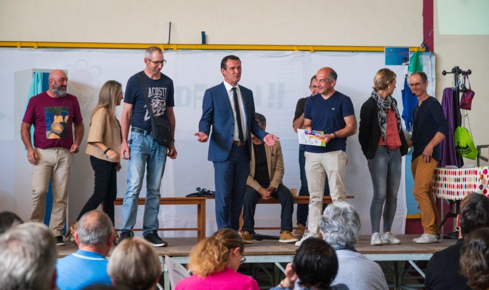 Les représentants de la ville de Lons, venus pour recevoir Trophée des Entreprises.