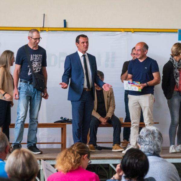 Les représentants de la ville de Lons, venus pour recevoir Trophée des Entreprises.