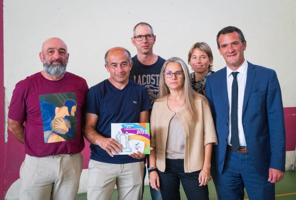 Les représentants de la ville de Lons, venus pour recevoir Trophée des Entreprises.